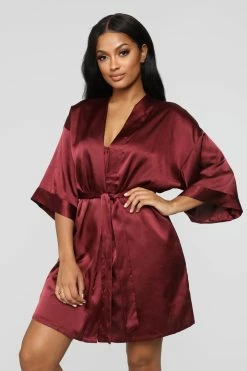 Fashion Nova Feeling A Little Shy Satin Robe Set - Wine