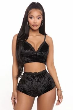 Fashion Nova Late Night Snuggles PJ Short Set - Black