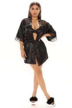 Fashion Nova Evening Affair Robe - Black Robes & Sleep Shirts