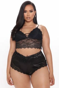 Fashion Nova Dream Of Me Lace 2 Piece PJ Set - Black Pajama Sets