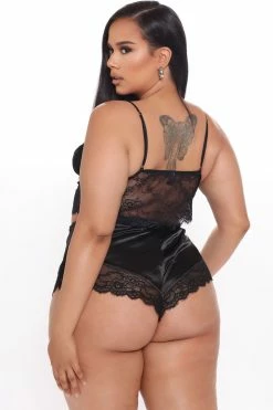 Fashion Nova Dream Of Me Lace 2 Piece PJ Set - Black Pajama Sets