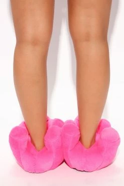 Fashion Nova Be My Teddy Bear II Slippers - Fuchsia