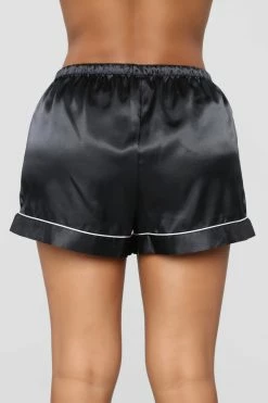 Hot Sale ๐งจ Fashion Nova Staying In PJ Set - Black Pajama Sets ๐ 19 Fashion Nova Staying In PJ Set - Black Pajama Sets