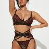 Fashion Nova Lovers Magic Touch 3 Piece Set - Black/Red