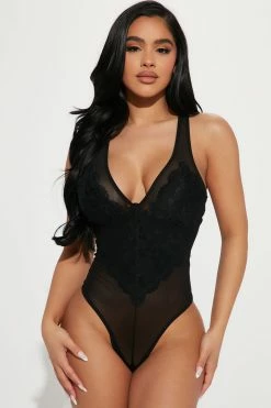 Fashion Nova Dinner And Drinks Tonight Lace Teddy - Black