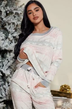 Fashion Nova Sweetie Cabin Plush Velour Jogger Set - Pink/combo