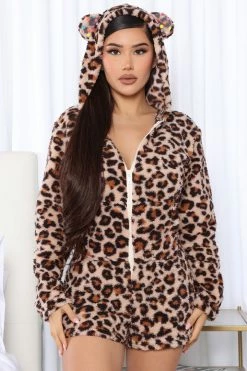 Flash Sale ✔️ Fashion Nova Teddy Baby PJ Romper Onesie - Leopard ✨ 12 Fashion Nova Teddy Baby PJ Romper Onesie - Leopard