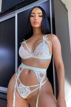 Fashion Nova Body Language 3 Piece Garter Set - Ivory Sexy Sleepwear