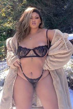 Fashion Nova First Date Lace Bra And Panty Set - Black Sexy Sleepwear